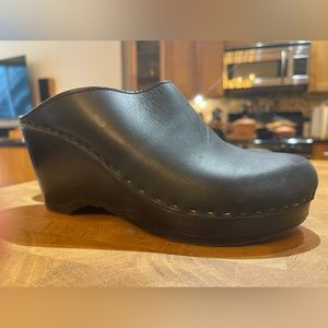 No.6 Black High Heel Clogs